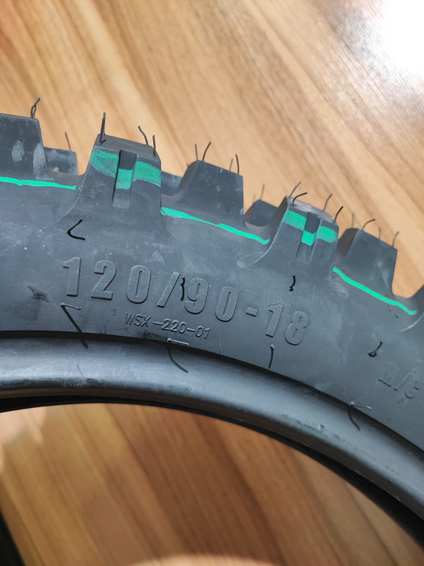 لاستیک کراسی اندرو 120/90/18